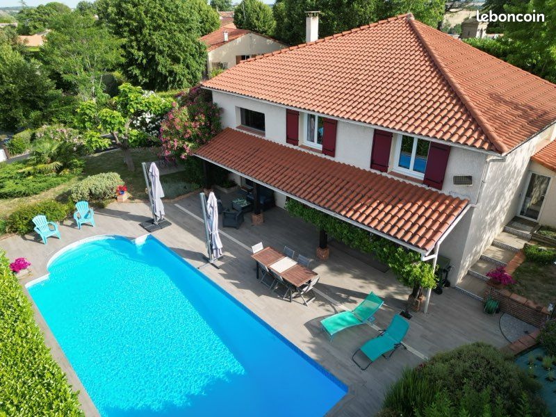 Maison 7 pièces 200 m² · à Drémil-Lafage · 200 m² · 525 000 €