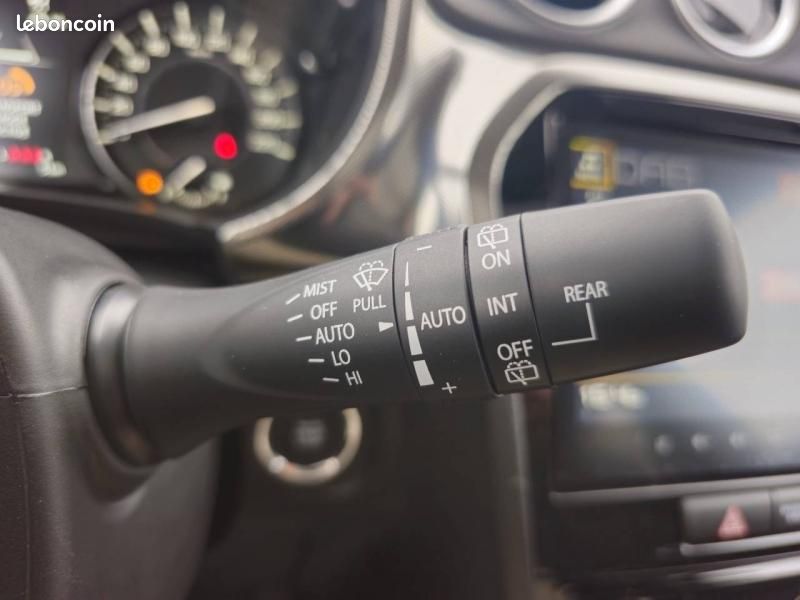 Suzuki Vitara 1.4 Boosterjet Hybrid 110ch Style Auto MY25 (image 18)