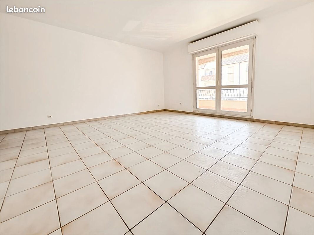 Appartement 1 pièce 34 m² · à Sainte-Geneviève-des-Bois · 34 m² · 677 €
