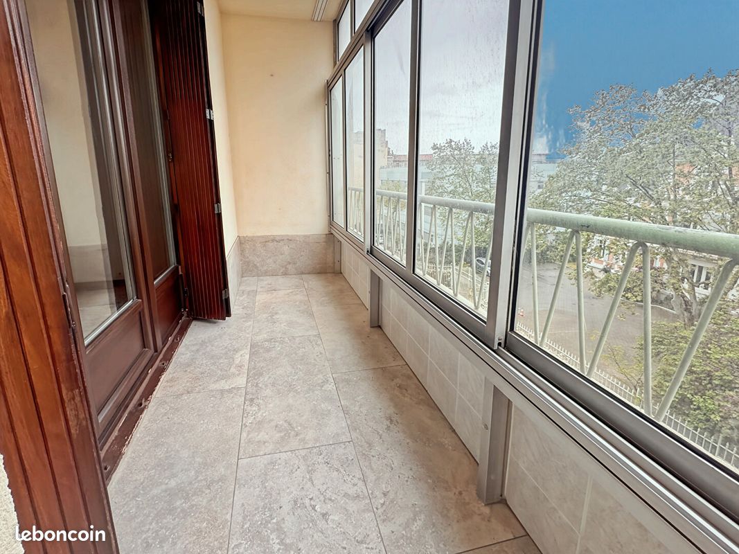 Appartement 3 pièces 65 m² · à Marseille · 65 m² · 160 000 €