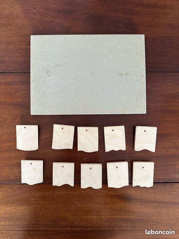 Jeu éducatif en bois pour apprendre les chiffres (image 3)