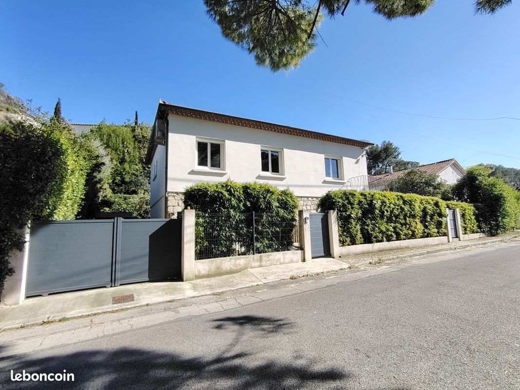 Maison 7 pièces 190 m² · à Villevieille · 190 m² · 533 000 €