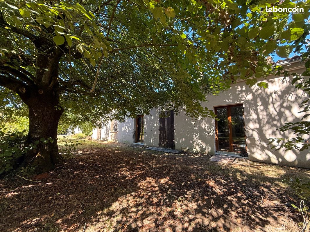 Maison 5 pièces 161 m² · à Saintes · 161 m² · 184 000 €