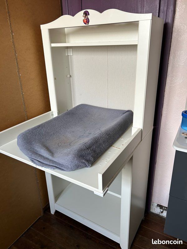 Meuble Bibliothèque / table à langer (image 4)