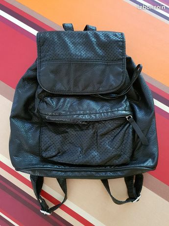 Sac à dos MIM noir simili cuir