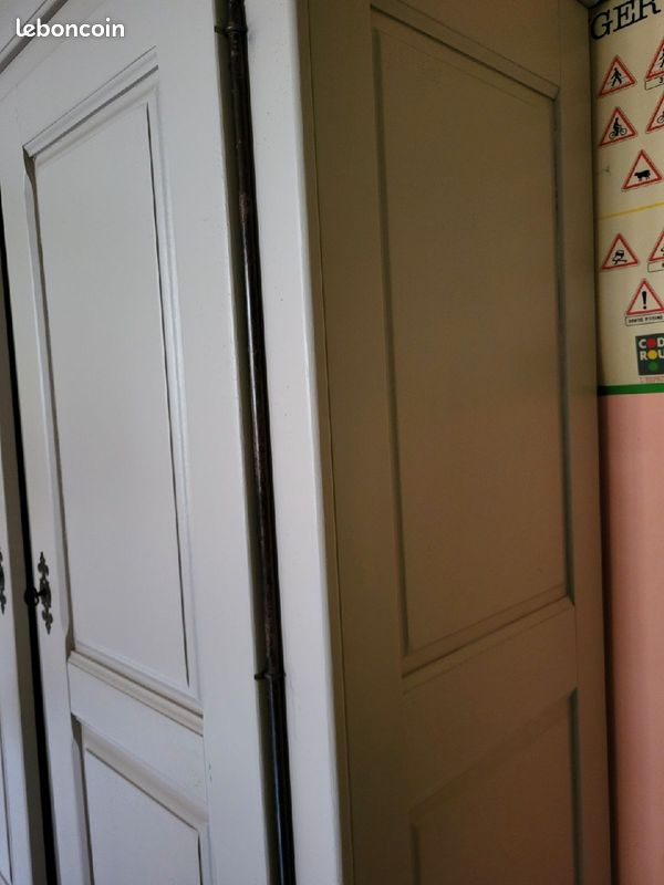 Vends armoire tout en chêne massif (image 2)