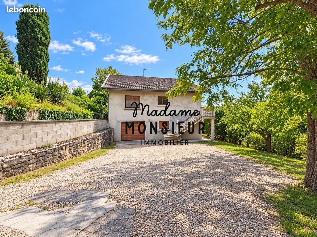 Maison 5 pièces 167 m² · à Bourgoin-Jallieu · 167 m² · 255 000 €