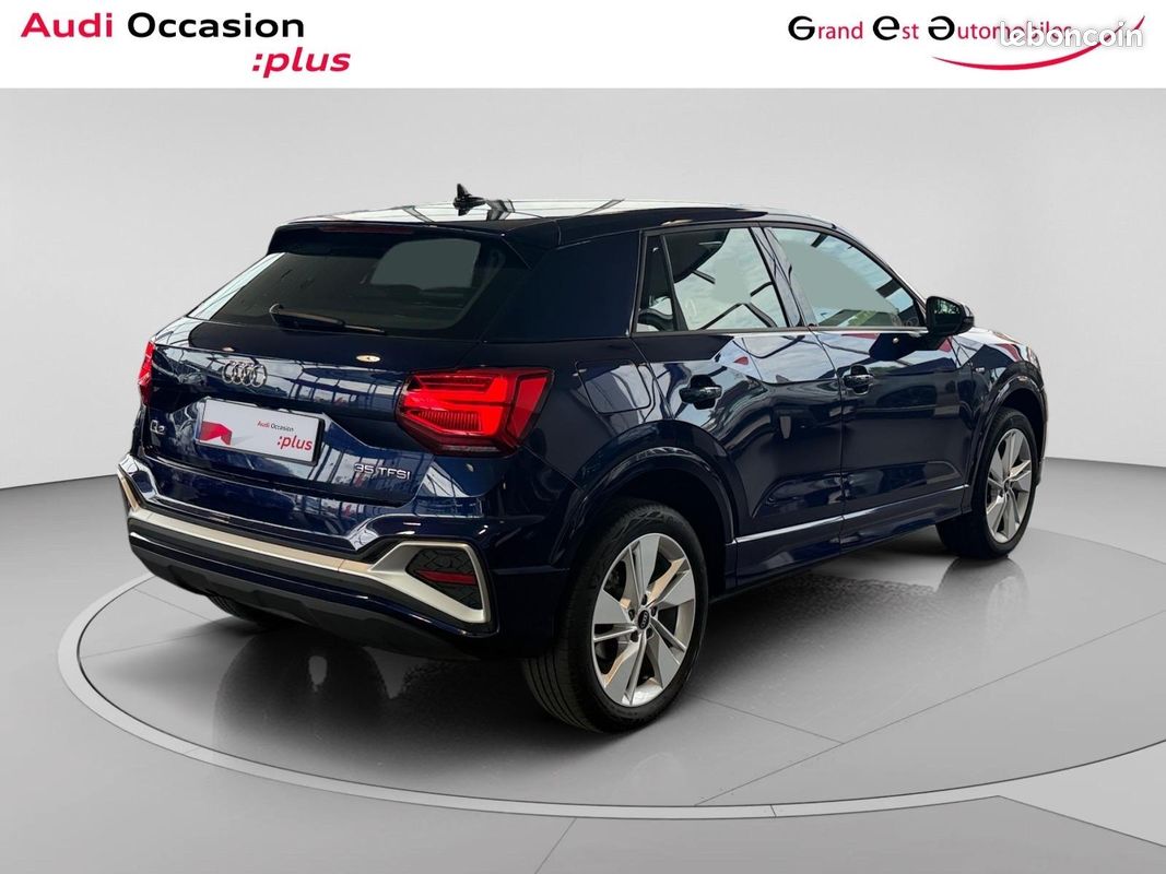 AUDI Q2 35 TFSI 150 S tronic 7 S line (image 5)