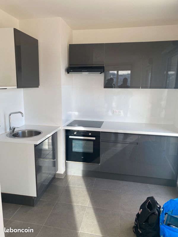 Appartement 3 pièces 70 m² · à Saint-Ouen-sur-Seine · 70 m² · 592 000 €