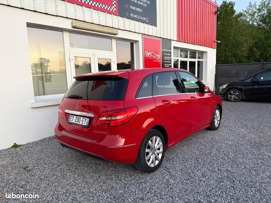 Mercedes-Benz Classe B 180 cdi 110CV 9 (image 7)