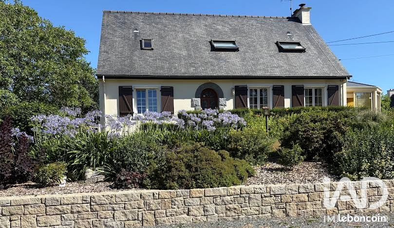 Maison 6 pièces 147 m² · à Plouëc-du-Trieux · 147 m² · 275 000 €