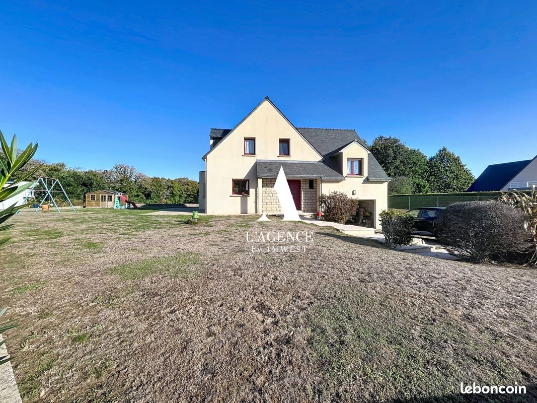 Maison 6 pièces 140 m² · à Quéven · 140 m² · 449 350 €