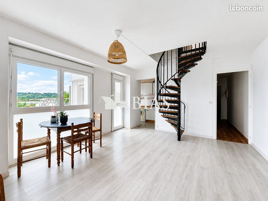 Appartement 4 pièces 83 m² · à Le Petit-Quevilly · 83 m² · 116 500 €