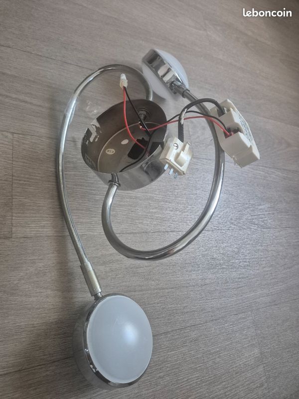 Luminaire led à réparer (image 3)