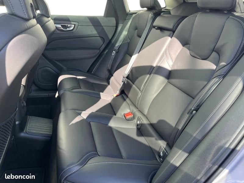 Volvo XC60 T6 Hybride Rechargeable 350ch Ultra Style Dark Geartronic 8 AWD (image 8)