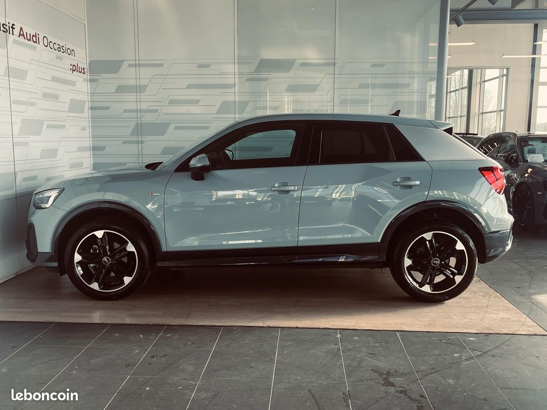 AUDI Q2 35 TFSI 150 S tronic 7 S line (image 2)
