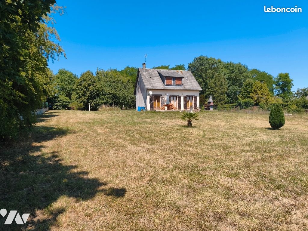 Maison 5 pièces 88 m² · à Fontenay-le-Pesnel · 88 m² · 185 500 €