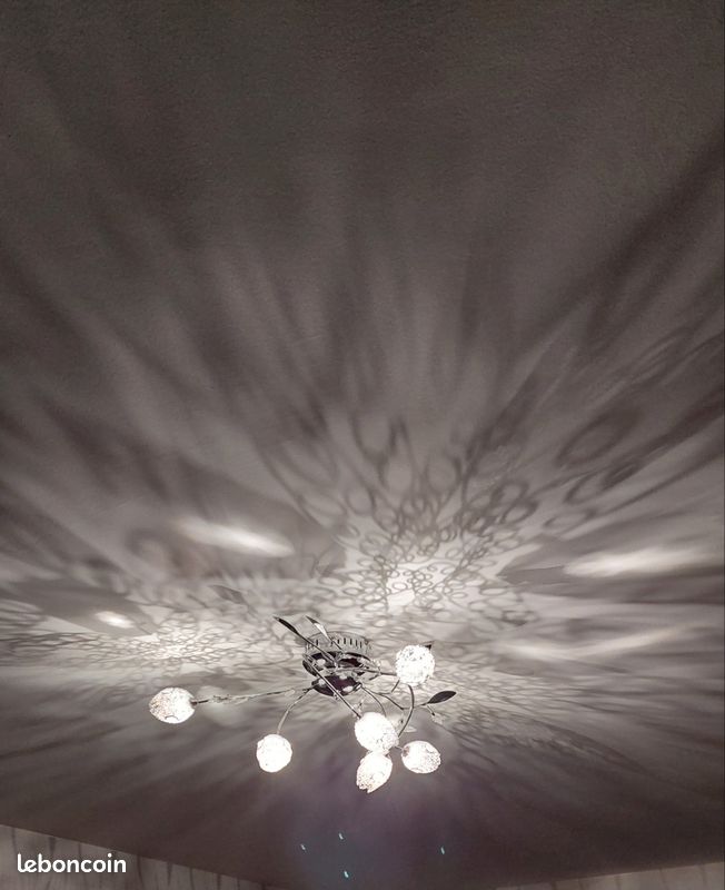 Lustre design fleurs & volutes - Magnifiques jeux d’ombres (image 4)