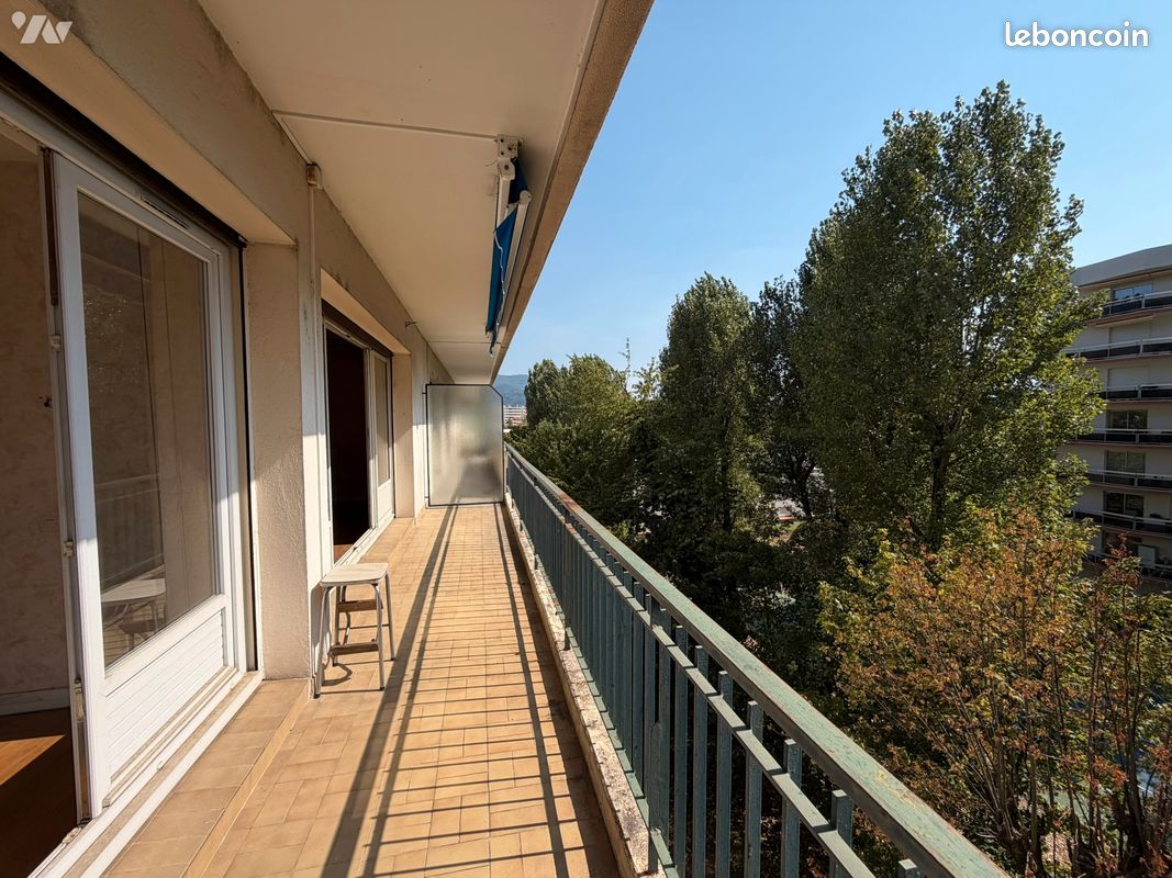 Appartement 3 pièces 88 m² · à Meylan · 88 m² · 185 000 €