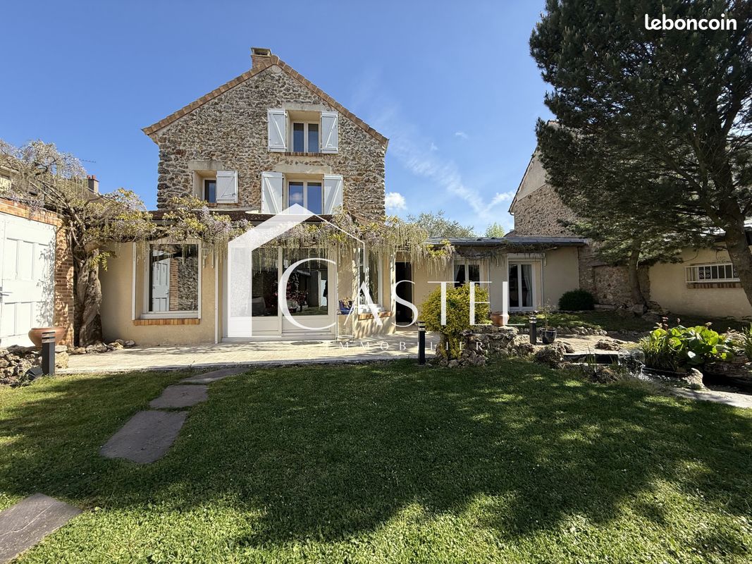 Maison 8 pièces 180 m² · à Les Alluets-le-Roi · 180 m² · 640 000 €