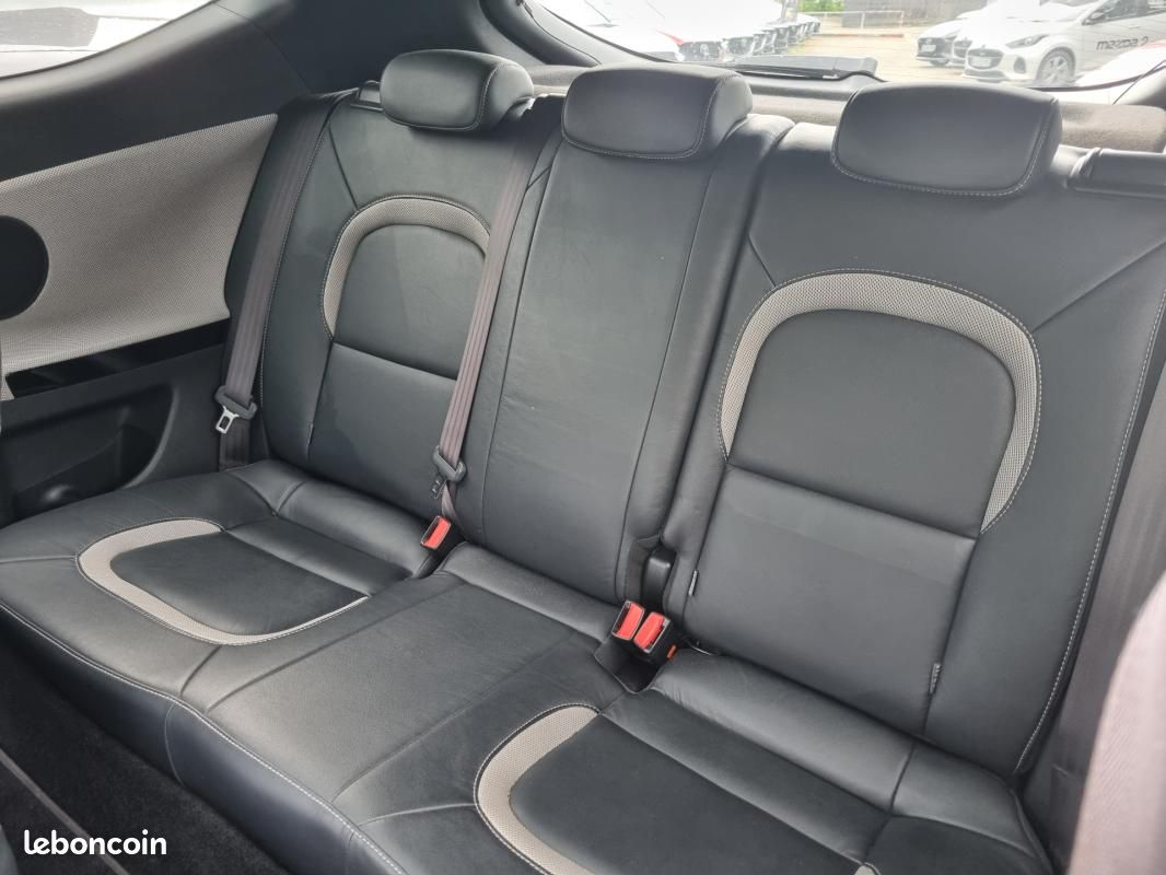 Kia Cee'd 1.6L GDI 135 ch BVM6 Premium (image 6)