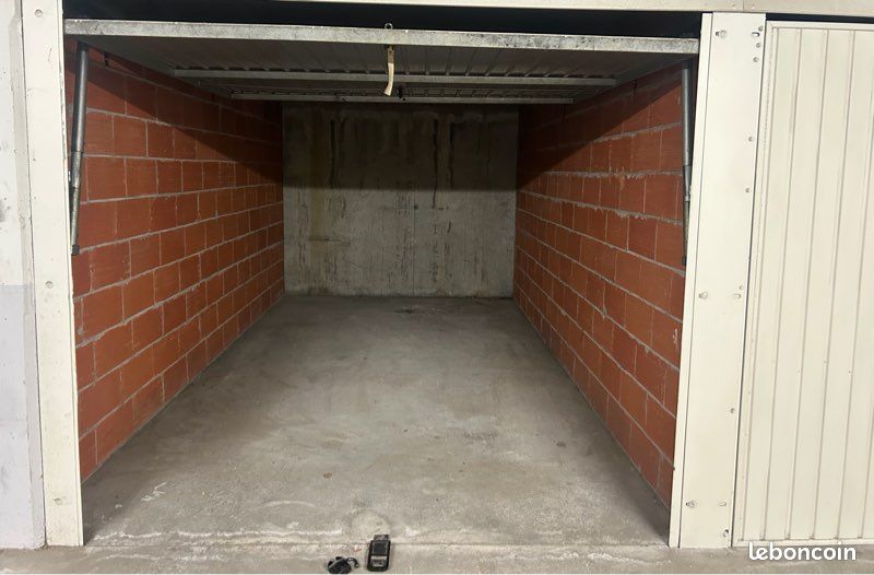 Garage boxe · à Blagnac · 20 000 €
