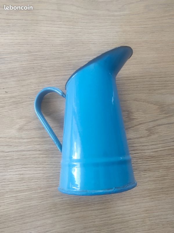 Broc pichet en émail bleu (image 3)