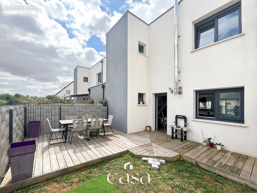 Maison 5 pièces 112 m² · à Soliers · 112 m² · 299 000 €