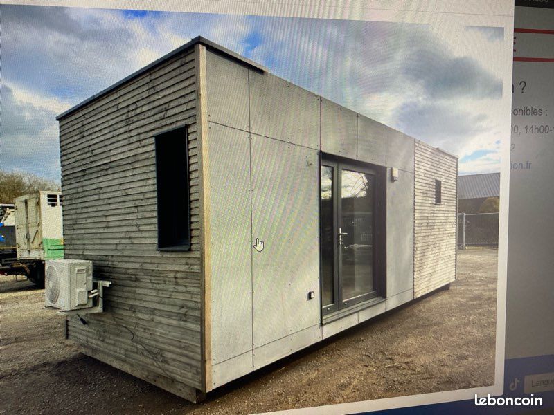 Local commercial 2 pièces 20 m² · à Crevin · 20 m² · 29 900 €