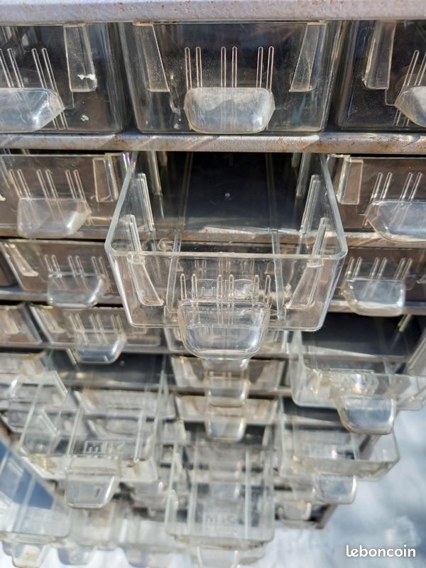 Casier de rangement design industriel (image 11)