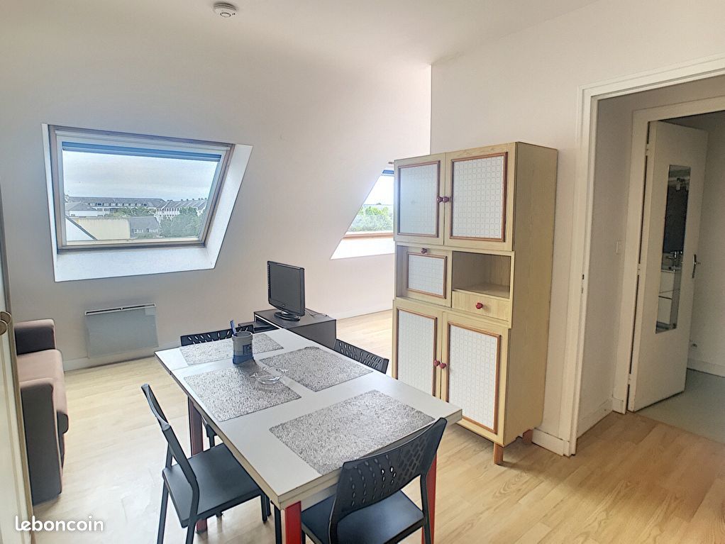 Appartement 1 pièce 25 m² · à Pont-l'Abbé · 25 m² · 375 €/mois