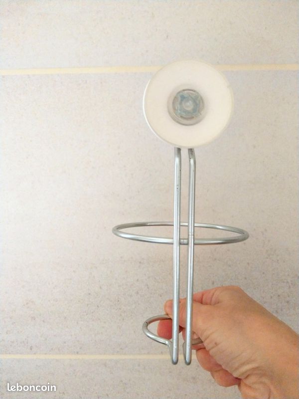 Support à ventouse pour la cuisine ou la salle de bains (image 4)