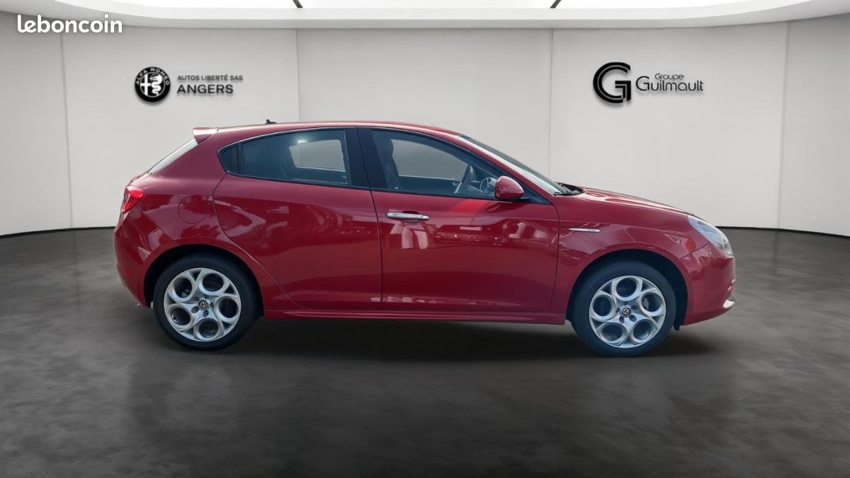 Alfa Romeo Giulietta Série 2 1.6 JTDm 120 ch S&S Super (image 8)