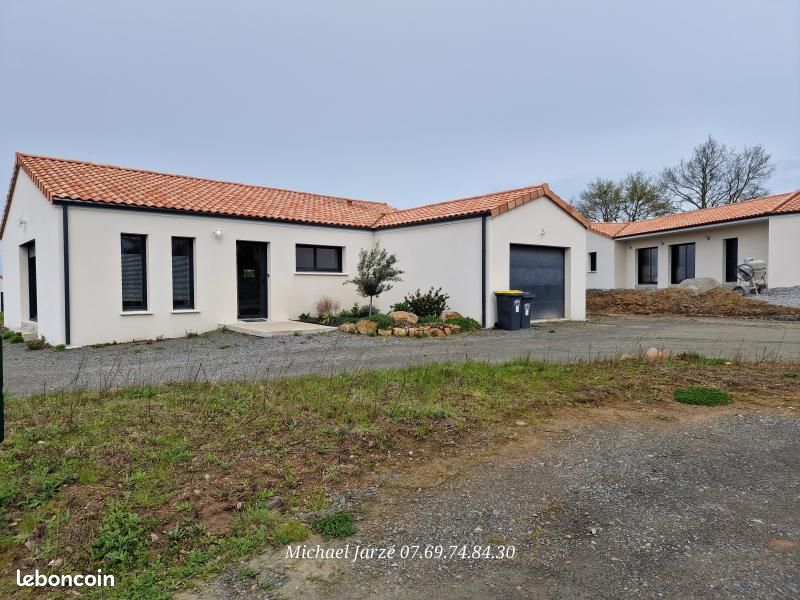 Pavillon 5 pièces 98 m² - Pompaire 79200 (image principale 0)