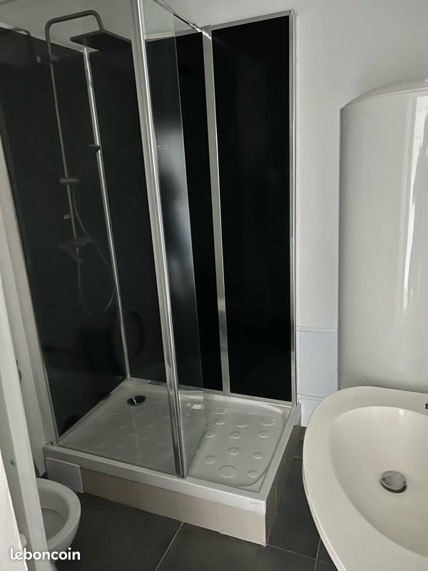Lou studio (image 3)
