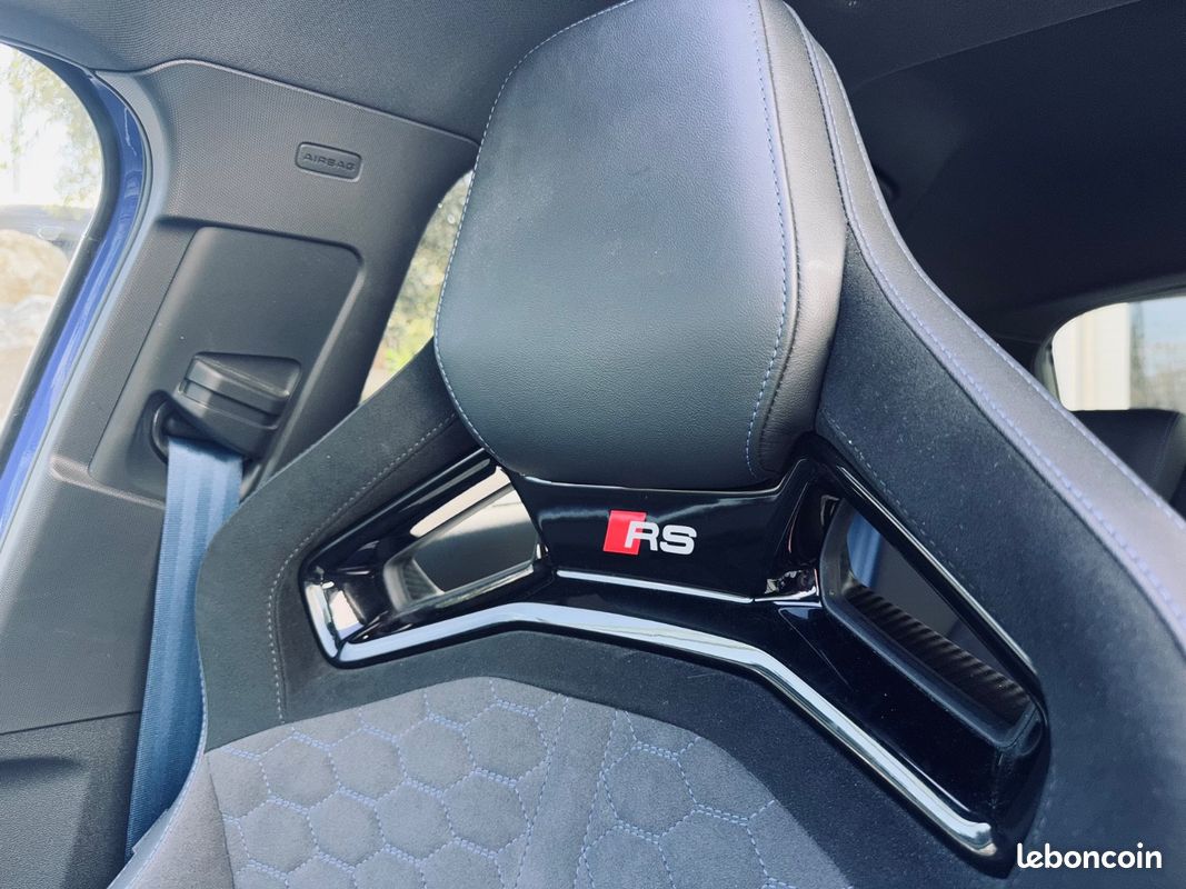 Audi RS 3 PERFORMANCE EDITION 2.5 TFSI 407 CV 1 OF 300 + TOIT OUVRANT + B&O + FREINS CERAMIQUE + GARANTIE 12 MOIS (image 38)