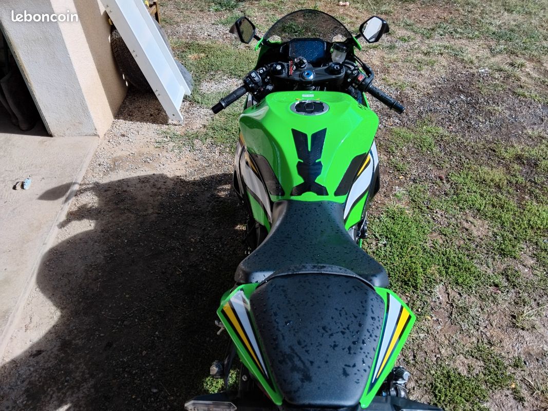 Kawazaki ZX6R (image 3)