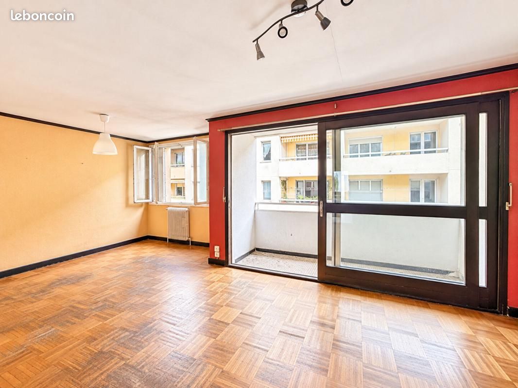 Appartement 3 pièces 74 m² · à Villeurbanne · 74 m² · 180 000 €