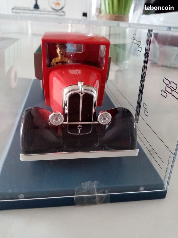 TINTIN CAMION ROUGE LOTUS BLEU AU 1/24e (image 2)