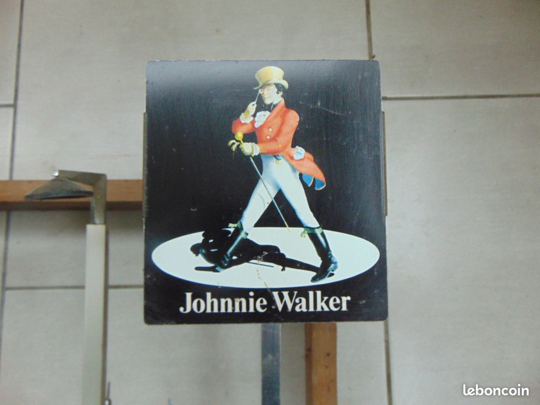 Anciens doseurs de bar publicitaire Whisky Johnnie Walker, pub, bistrot