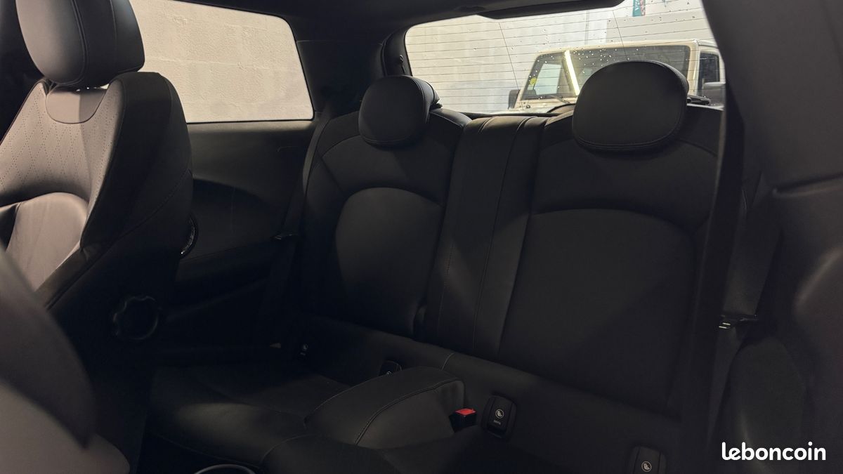 MINI MINI 2.0 COOPER S 190ch BVA (F56) - PACK JCW - TO PANORAMIQUE- CARPLAY - 1ère MAIN (image 21)