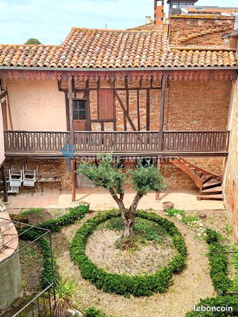 Maison 8 pièces 218 m²