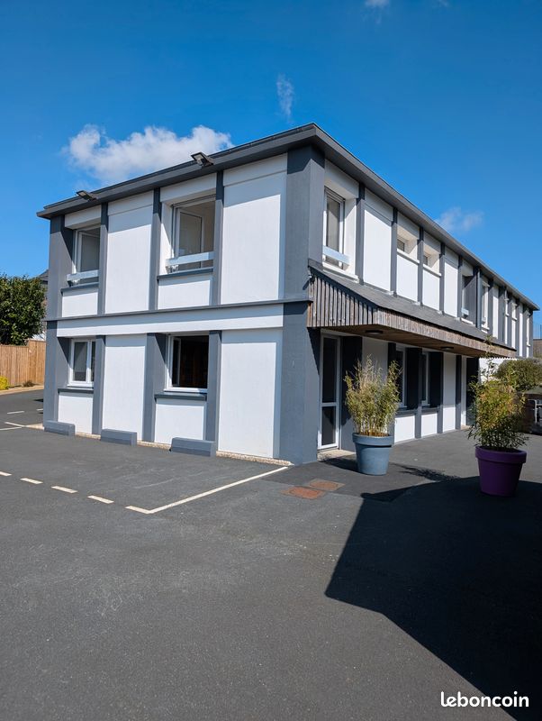 Maison 10 pièces 200 m² · à Quimper · 200 m² · 3 200 €