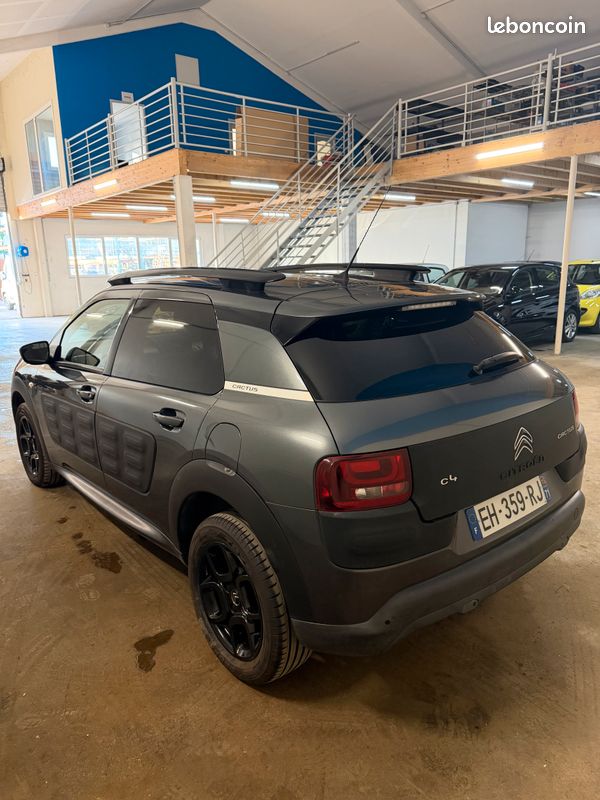 CITROËN C4 CACTUS 1.2i 110CH FEEL ÉDITION PREMIÈRE MAIN (image 3)