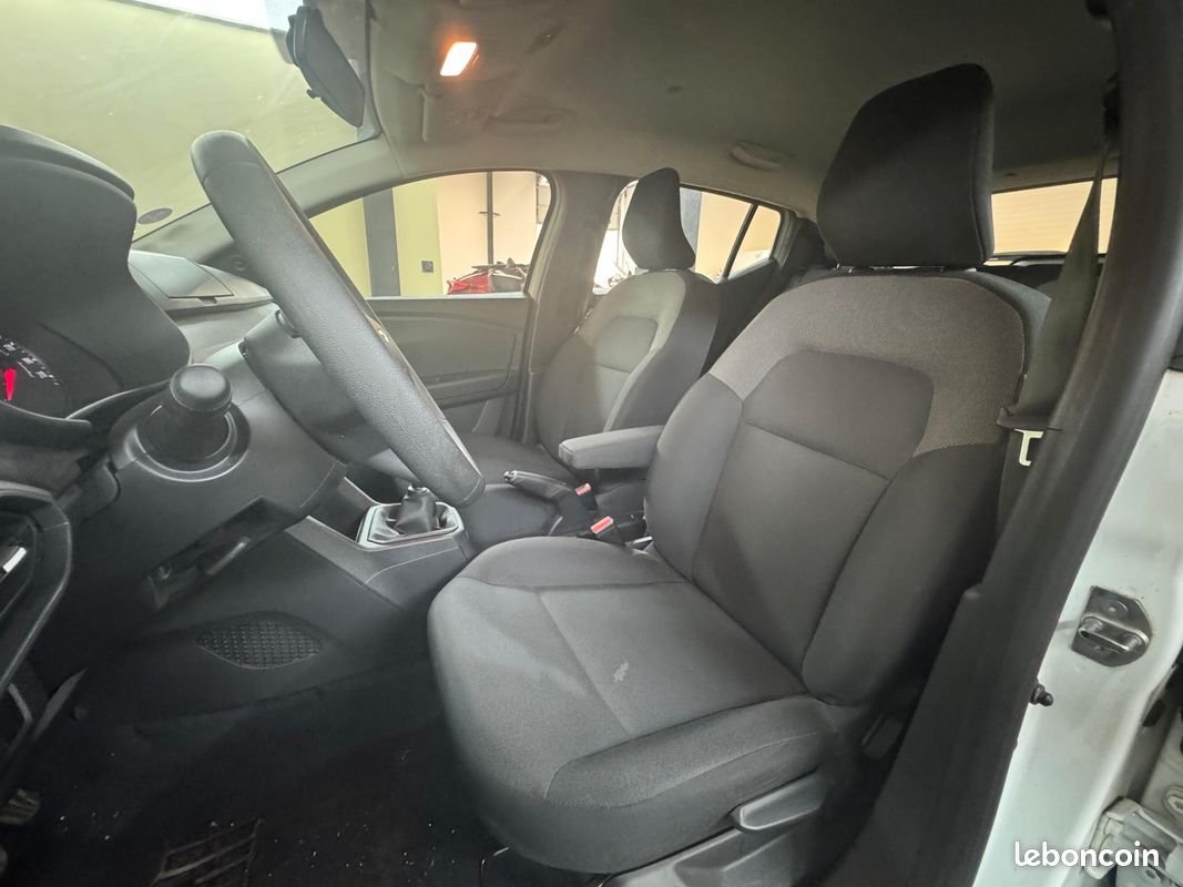 DACIA SANDERO 1.0 ECO-G 100 Essential (image 7)