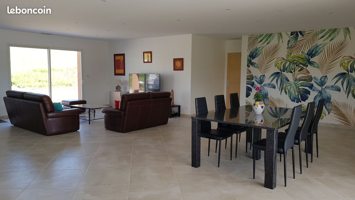 Villa climatisée avec grande piscine chauffée (image 6)