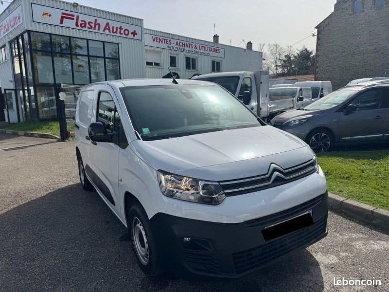 Citroen BERLINGO 110CH S&S PACK PREMIUM CONNECT PX 10400 HT (image 1)