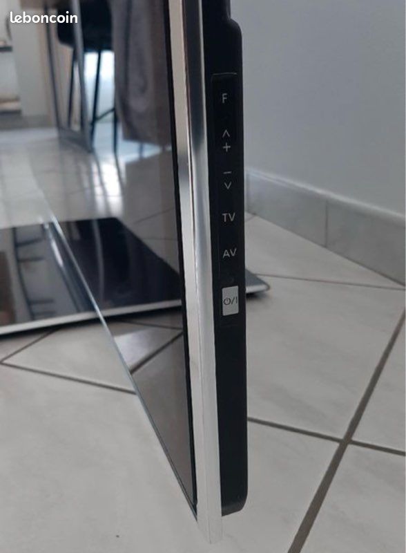 TV Plasma 3D Panasonic TX-P55VT50E (image 4)