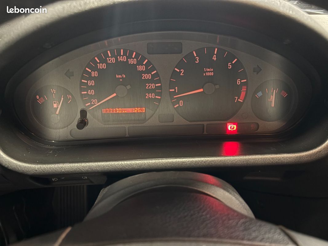 BMW Z3 Z3 1.9i A + HARDTOP FOURNI (image 14)