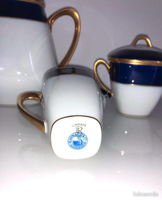 RAYNAUD Porcelaine de Limoges 3 PIECES CAFETIERE SUCRIER POT à lait bleu et bleu et doré l'or fin 24k (image 2)